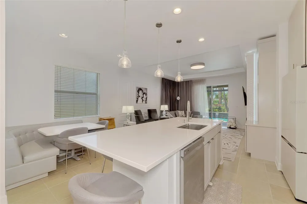 8467 NANDINA DRIVE Sarasota, FL 34240