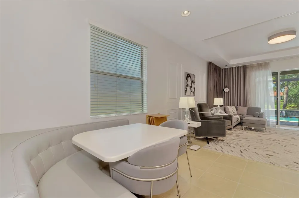 8467 NANDINA DRIVE Sarasota, FL 34240
