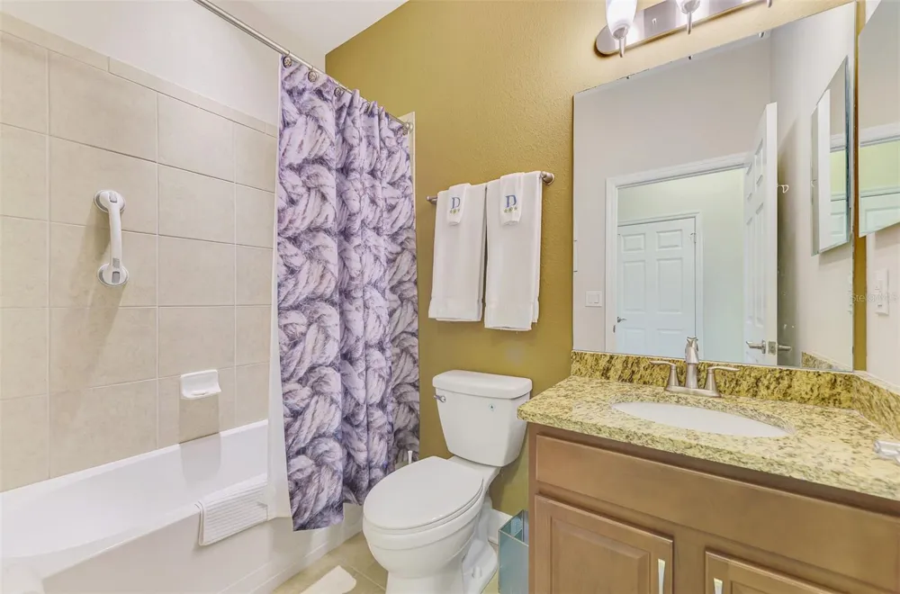 8467 NANDINA DRIVE Sarasota, FL 34240