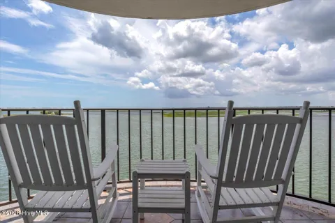 322 Causeway Drive #Ste 407