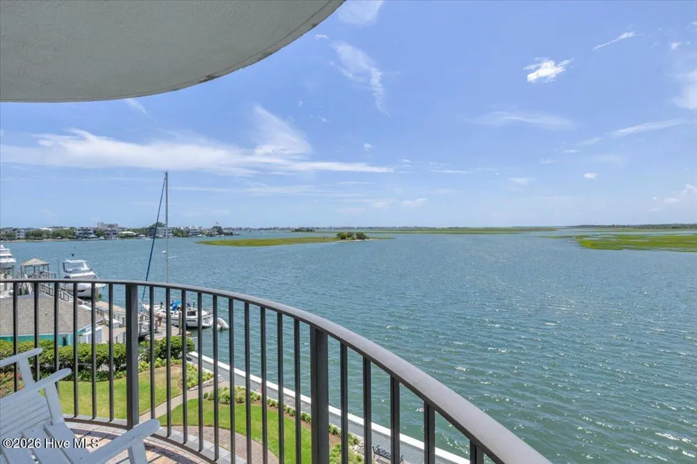 322 Causeway Drive #Ste 407 Wrightsville Beach, NC 28480
