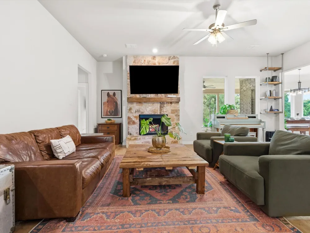 155 Rj Smith Drive Boyd, TX 76023