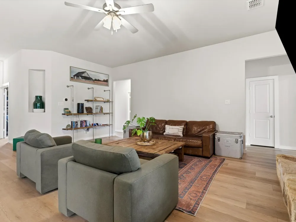 155 Rj Smith Drive Boyd, TX 76023