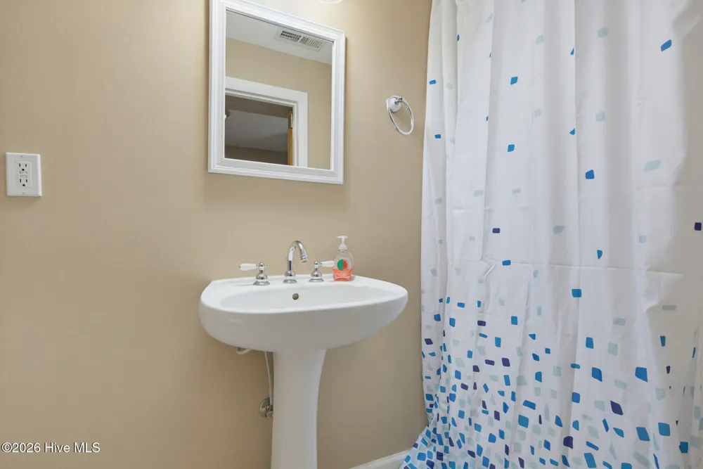 126 Channel Bend Surf City, NC 28445