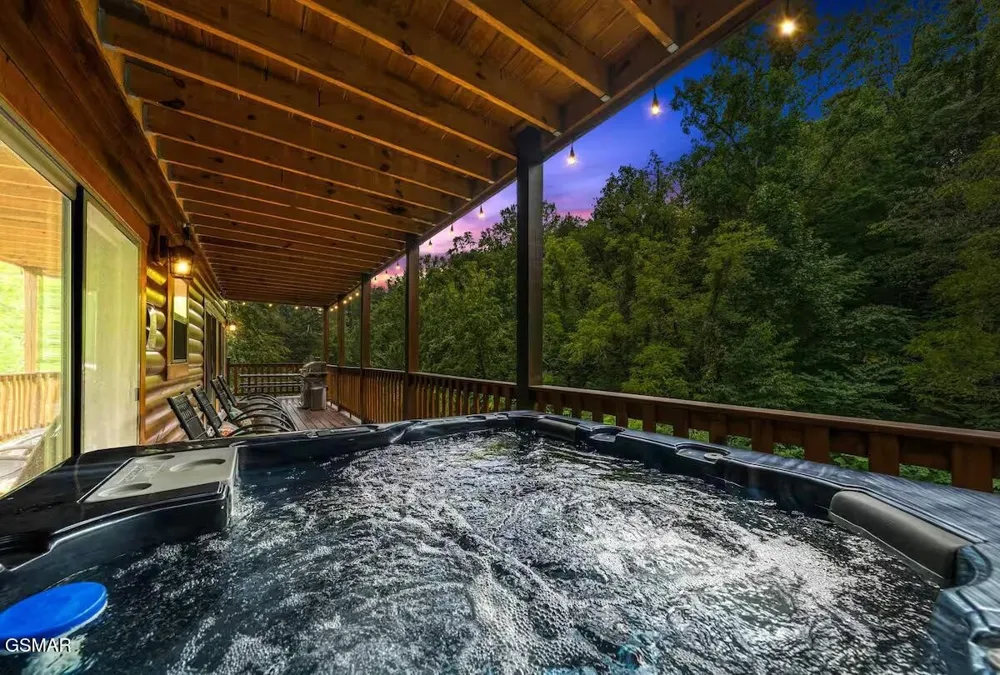 2359 Alpine Village Way Pigeon Forge, TN 37863