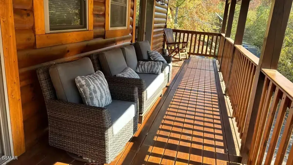 2359 Alpine Village Way Pigeon Forge, TN 37863