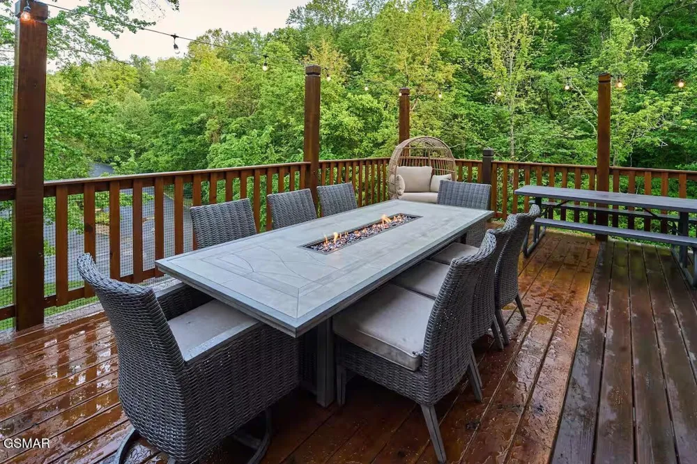 2359 Alpine Village Way Pigeon Forge, TN 37863
