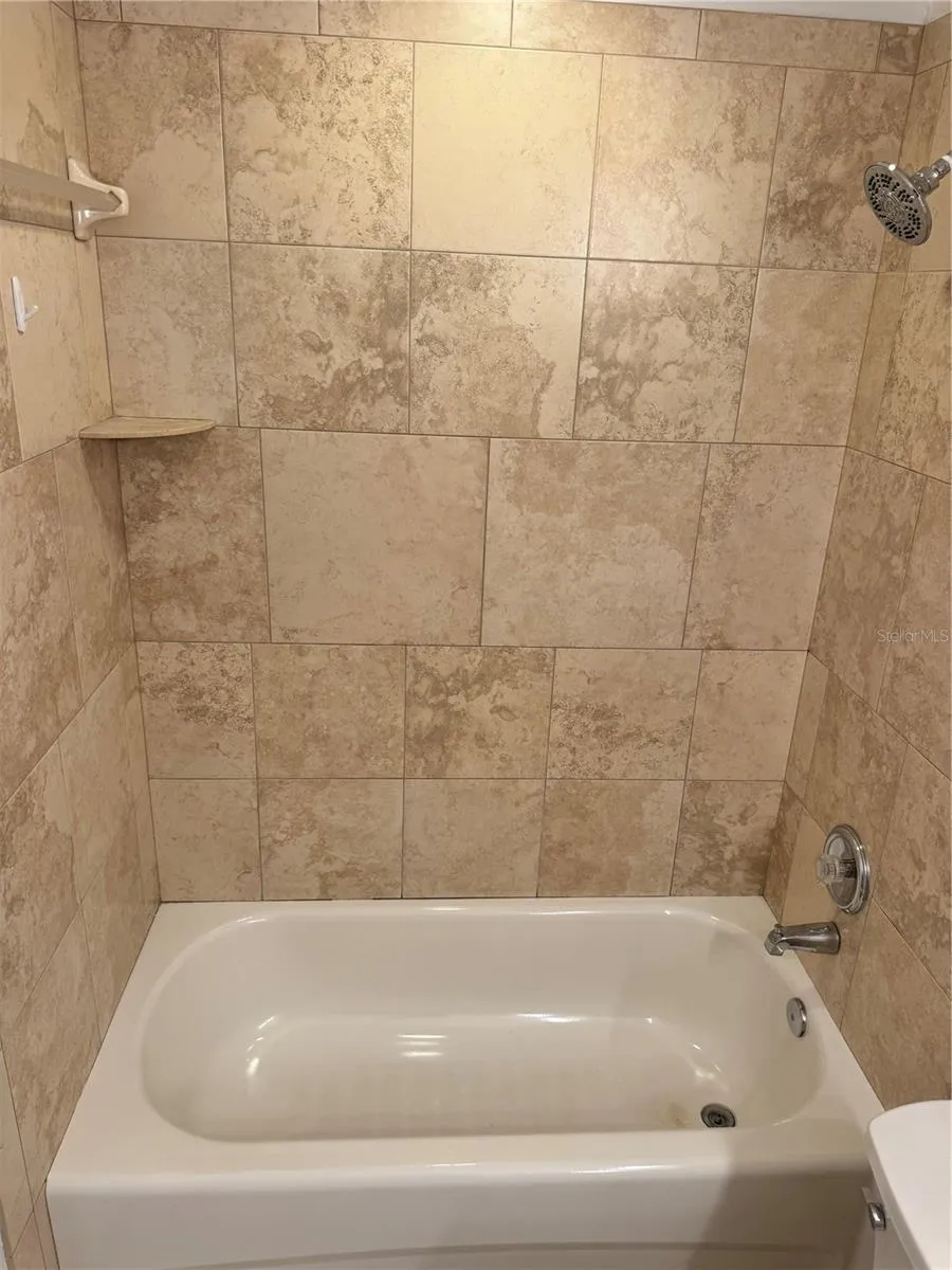6315 ROSEFINCH COURT #101 Lakewood Ranch, FL 34202