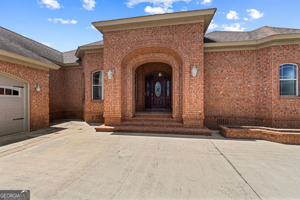 215 Little Hickory DR Lizella, GA 31052
