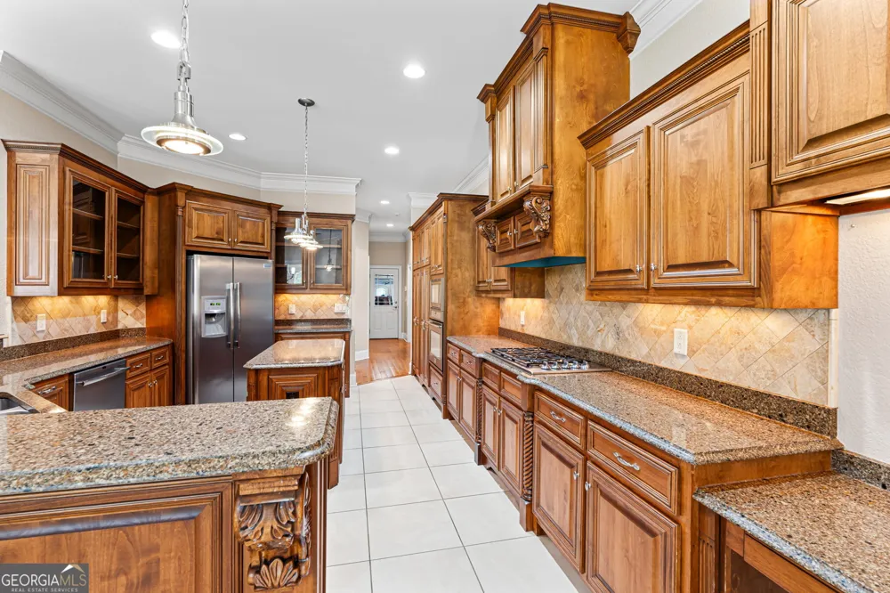 215 Little Hickory DR Lizella, GA 31052