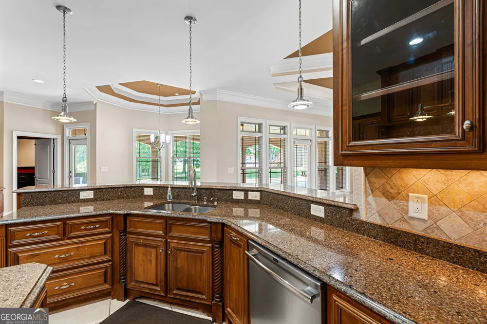 215 Little Hickory DR Lizella, GA 31052