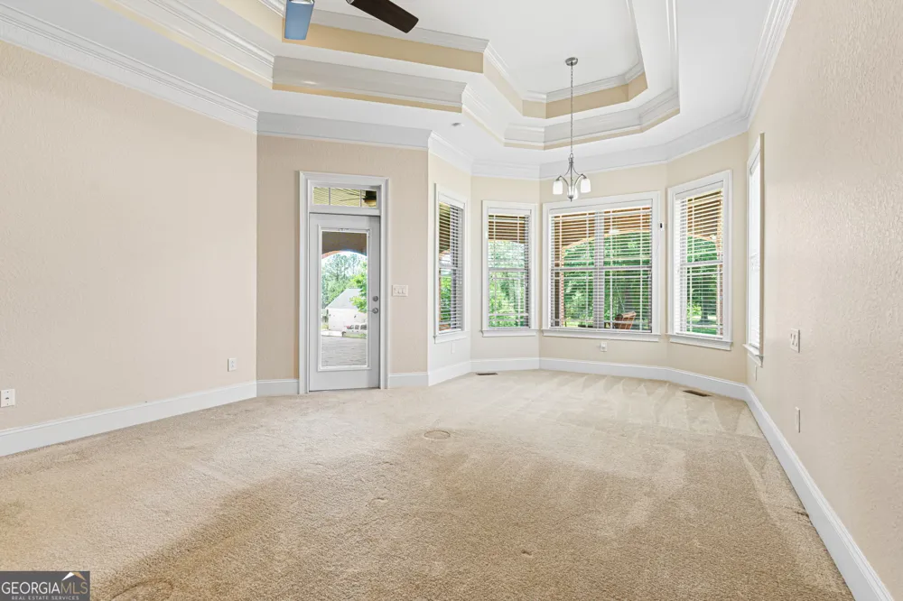 215 Little Hickory DR Lizella, GA 31052