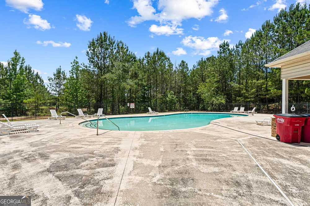 215 Little Hickory DR Lizella, GA 31052