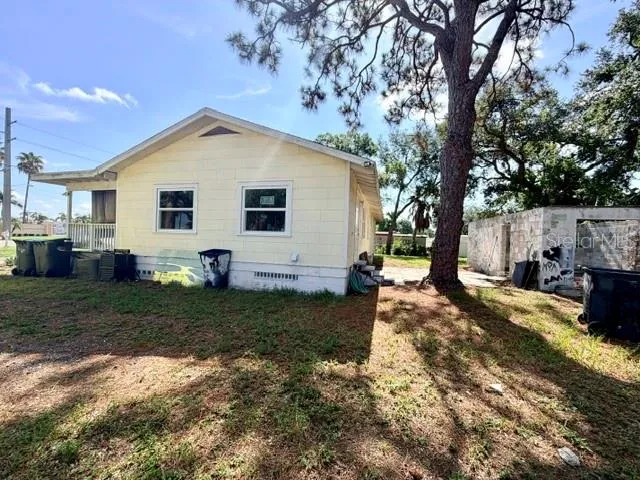420 53RD AVENUE E Bradenton, FL 34203