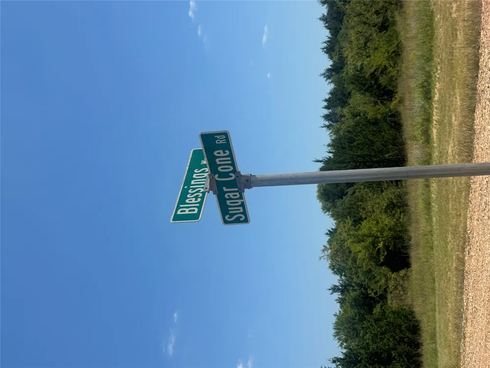 39 Sugar Cone Road Colbert, OK 74733