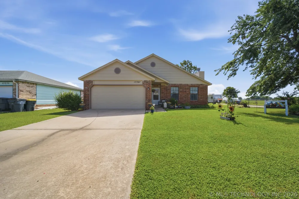 17787 S Santa Fe Street Mounds, OK 74047