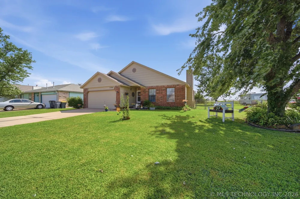 17787 S Santa Fe Street Mounds, OK 74047