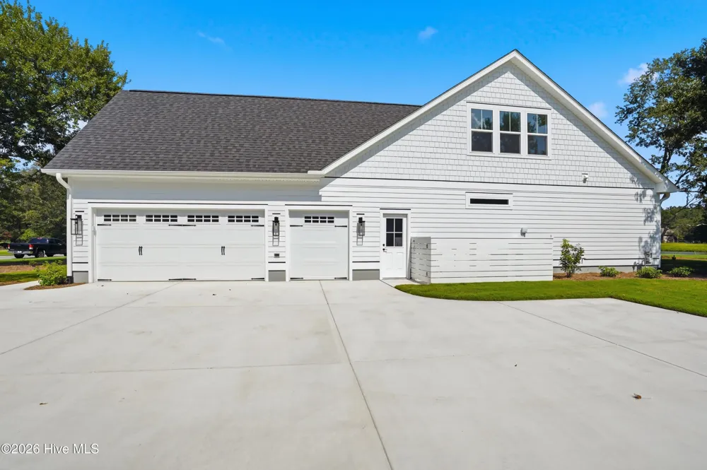 108 Sugar Maple Court Wallace, NC 28466
