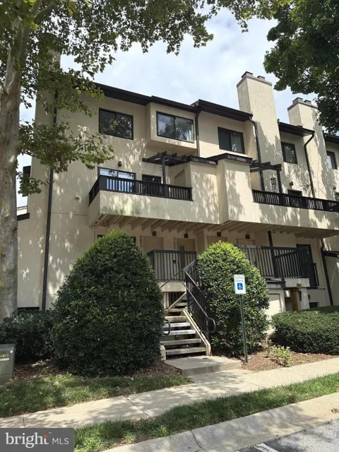 9802 HELLINGLY PLACE #109