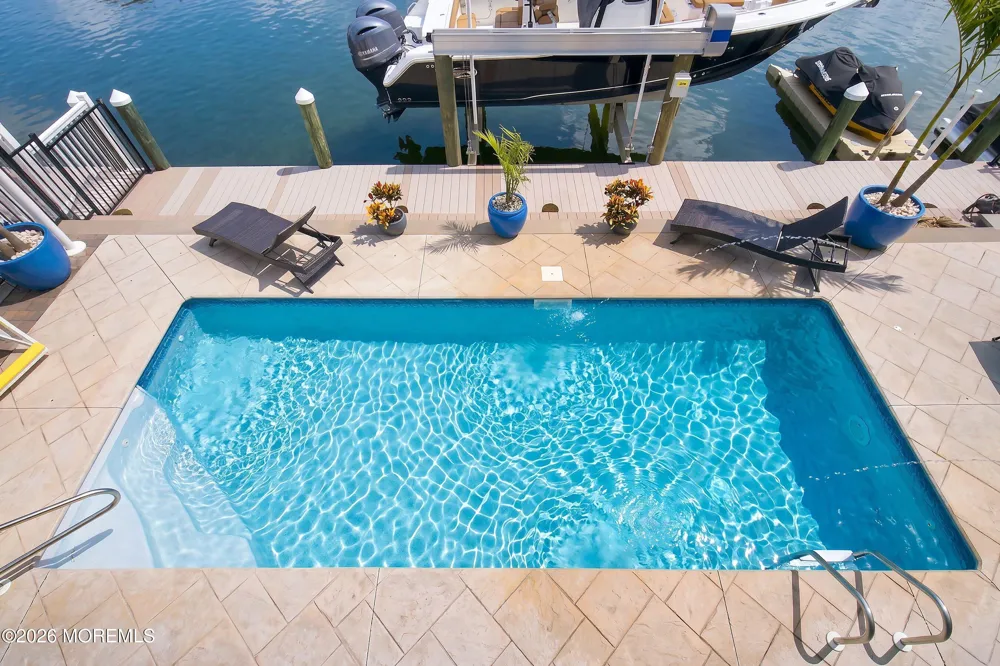 14 Lagoon Drive W Toms River, NJ 08753