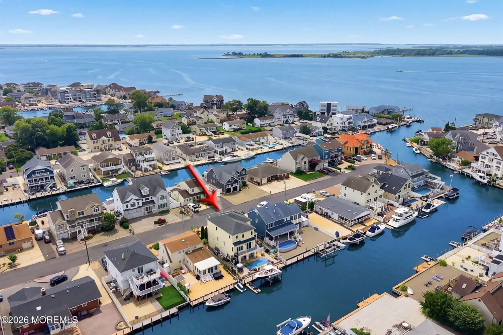 14 Lagoon Drive W Toms River, NJ 08753
