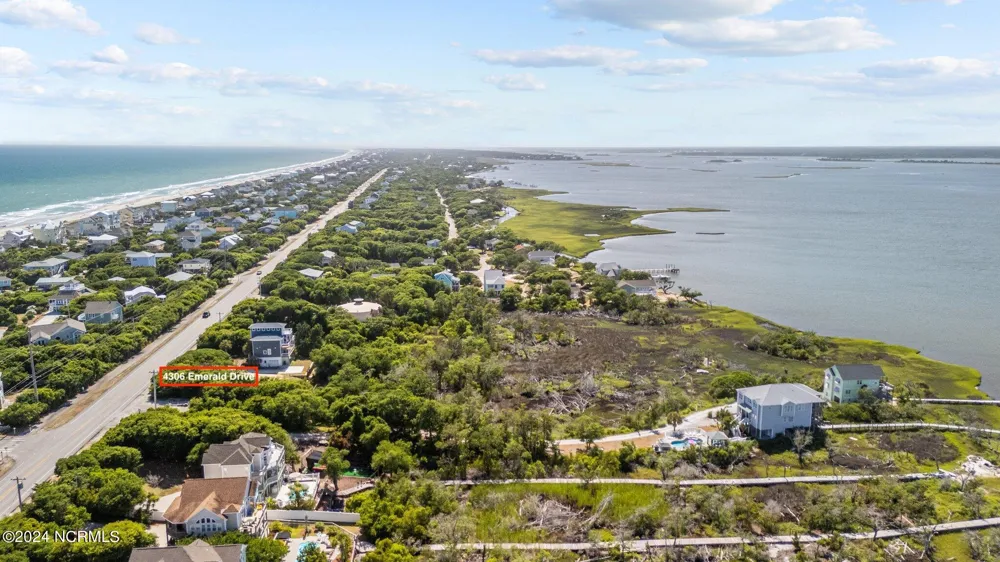 4306 Emerald Drive Emerald Isle, NC 28594