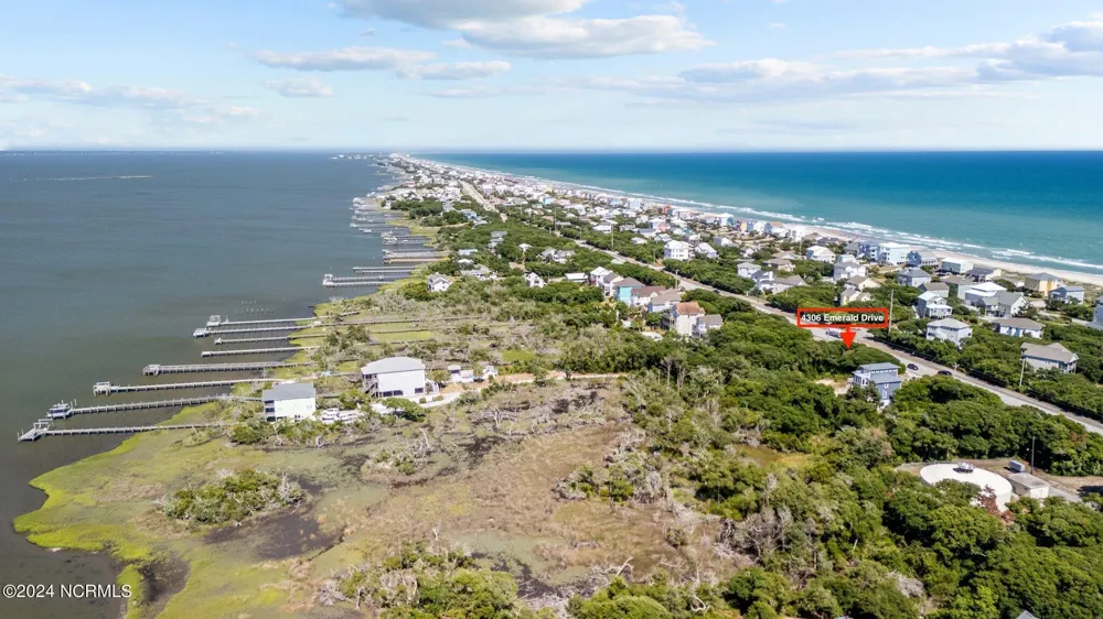 4306 Emerald Drive Emerald Isle, NC 28594