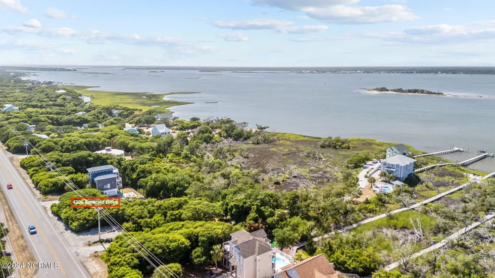 4306 Emerald Drive Emerald Isle, NC 28594