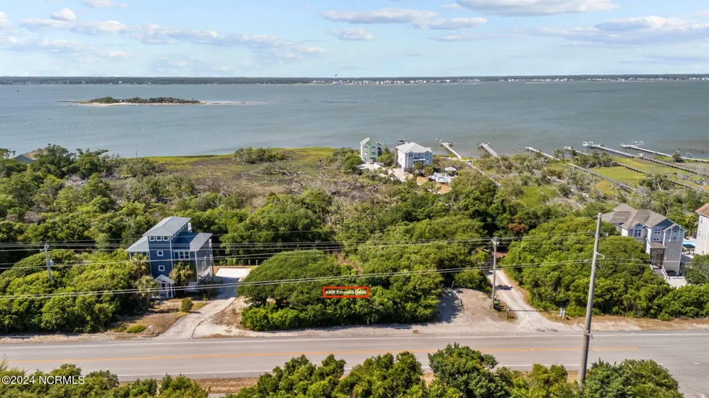 4306 Emerald Drive Emerald Isle, NC 28594