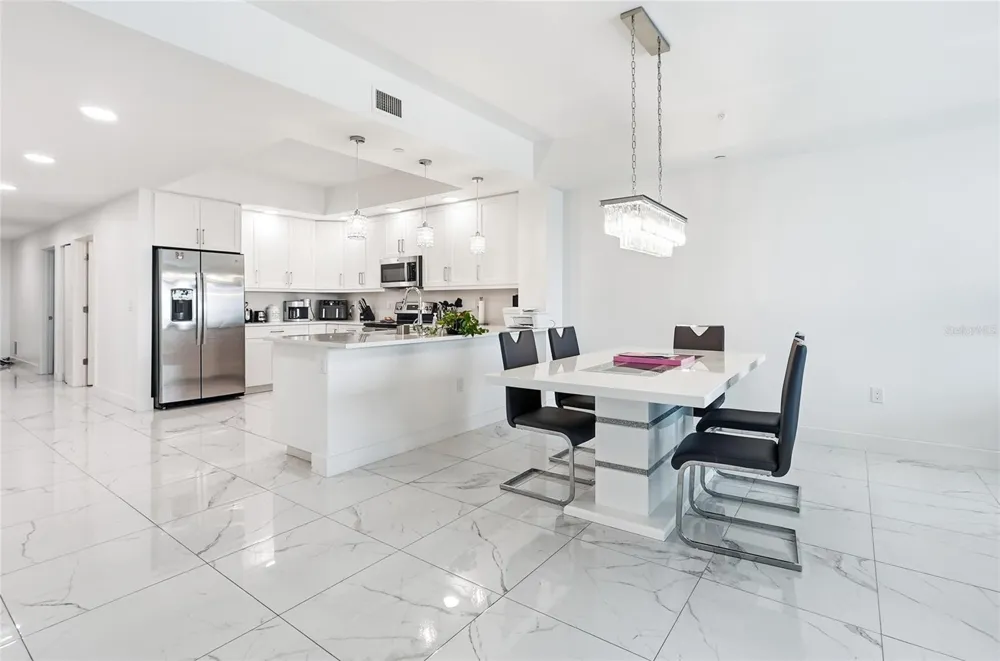 415 ISLAND WAY #204 Clearwater, FL 33767