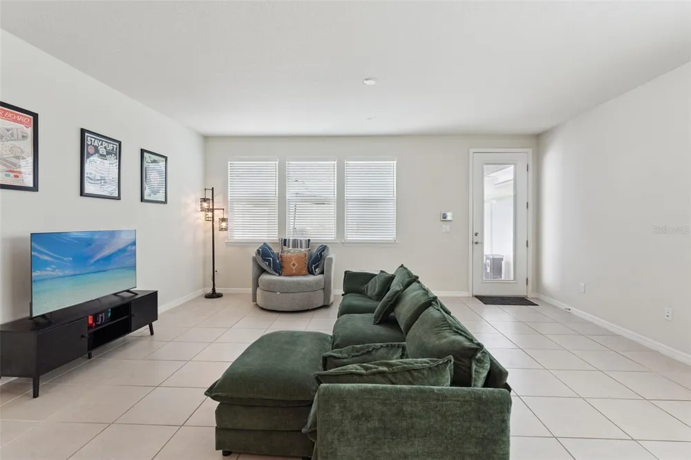 6926 REVERIE PARK AVENUE Orlando, FL 32829