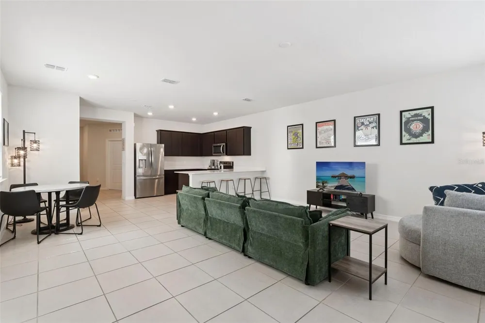 6926 REVERIE PARK AVENUE Orlando, FL 32829