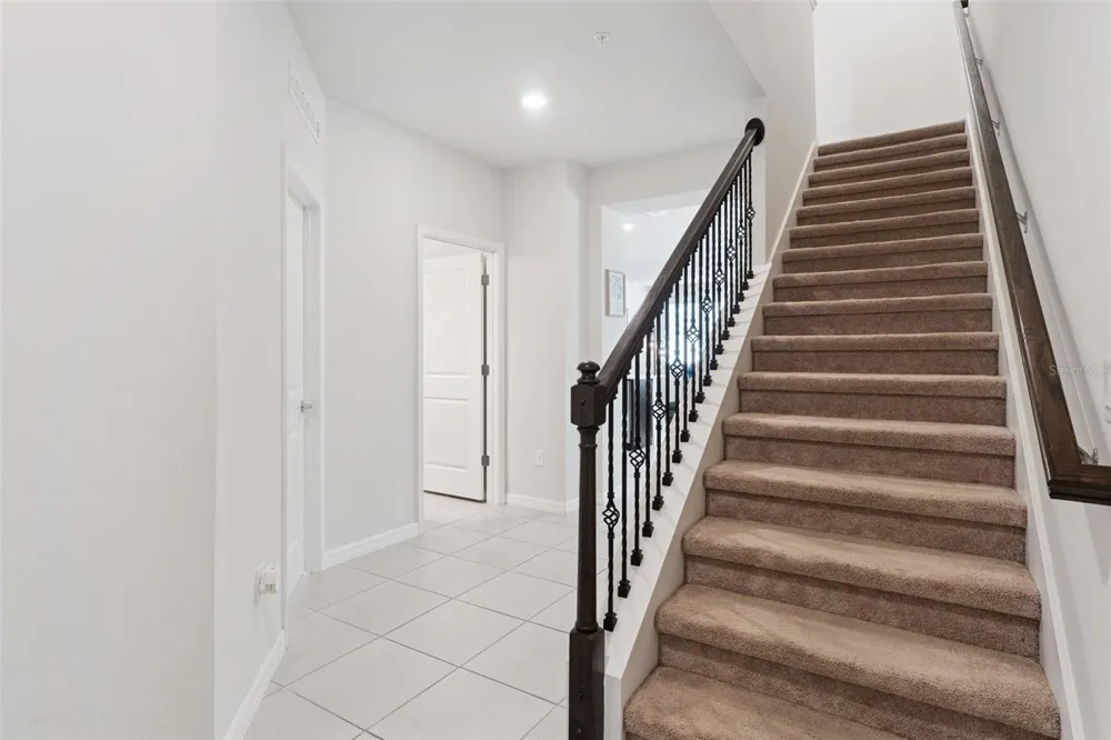 6926 REVERIE PARK AVENUE Orlando, FL 32829