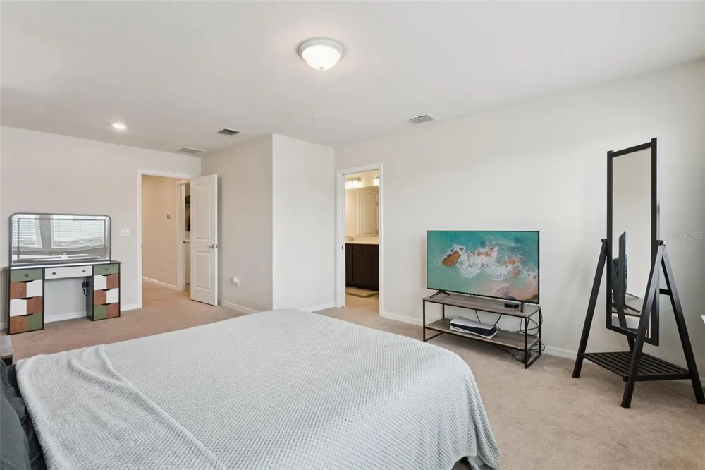 6926 REVERIE PARK AVENUE Orlando, FL 32829