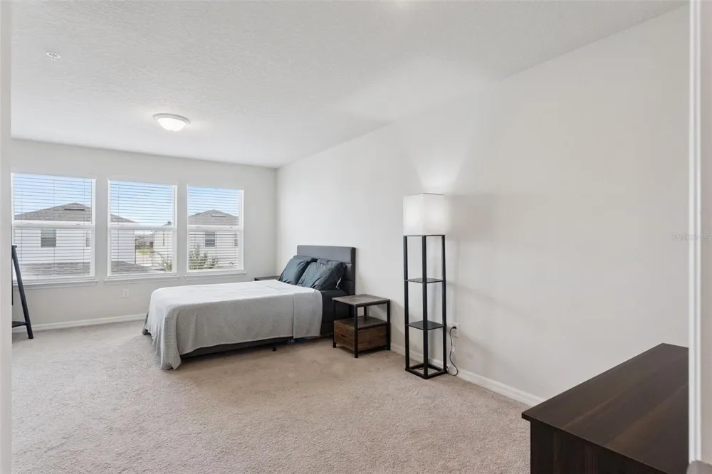 6926 REVERIE PARK AVENUE Orlando, FL 32829