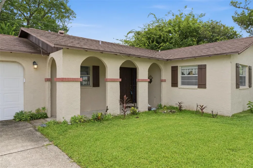2021 ORIOLE LANE South Daytona, FL 32119