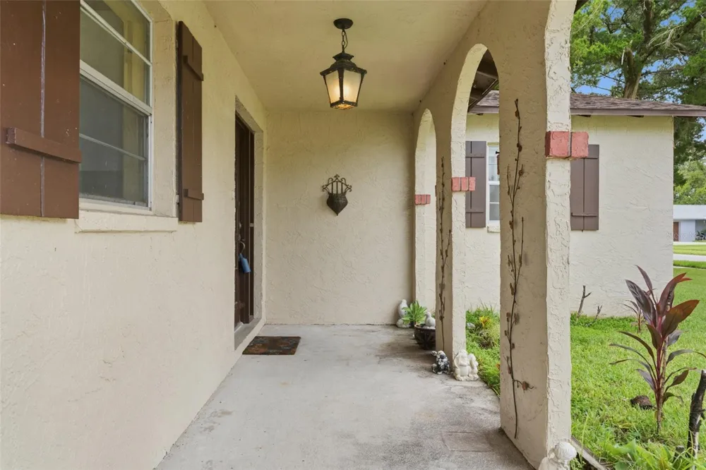 2021 ORIOLE LANE South Daytona, FL 32119