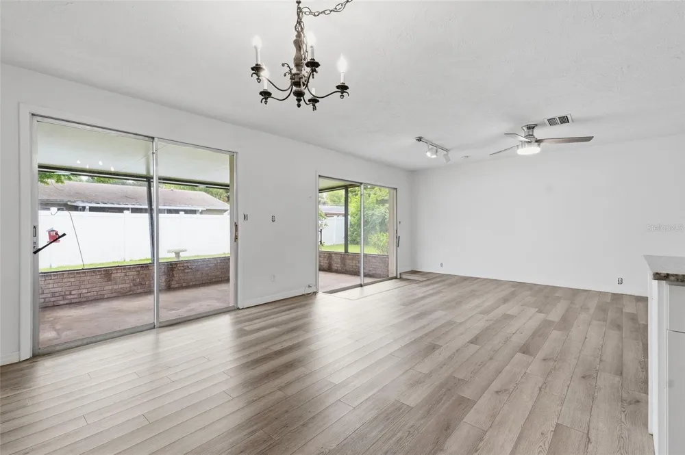 2021 ORIOLE LANE South Daytona, FL 32119