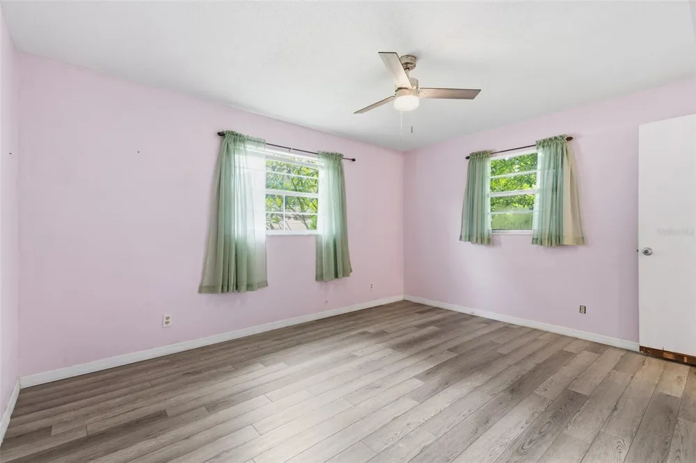 2021 ORIOLE LANE South Daytona, FL 32119