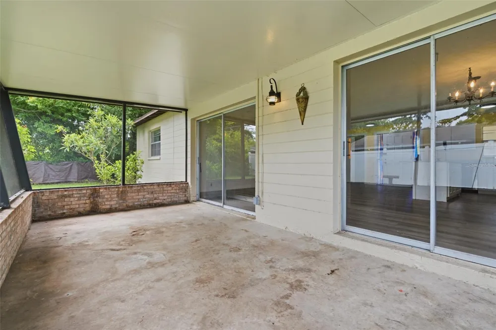 2021 ORIOLE LANE South Daytona, FL 32119