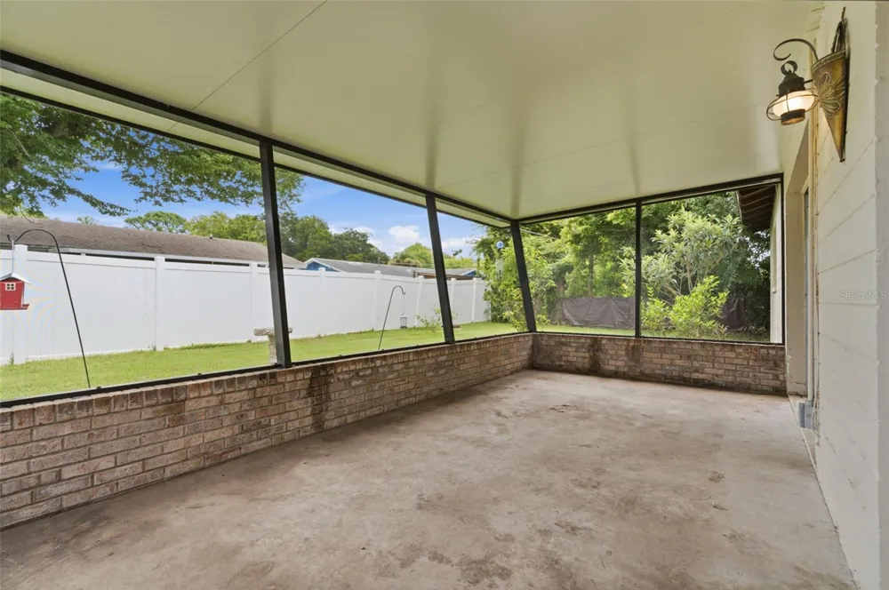 2021 ORIOLE LANE South Daytona, FL 32119