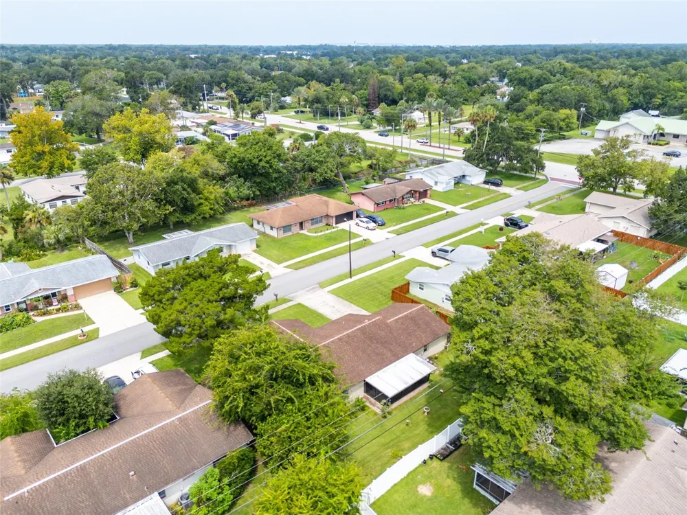 2021 ORIOLE LANE South Daytona, FL 32119