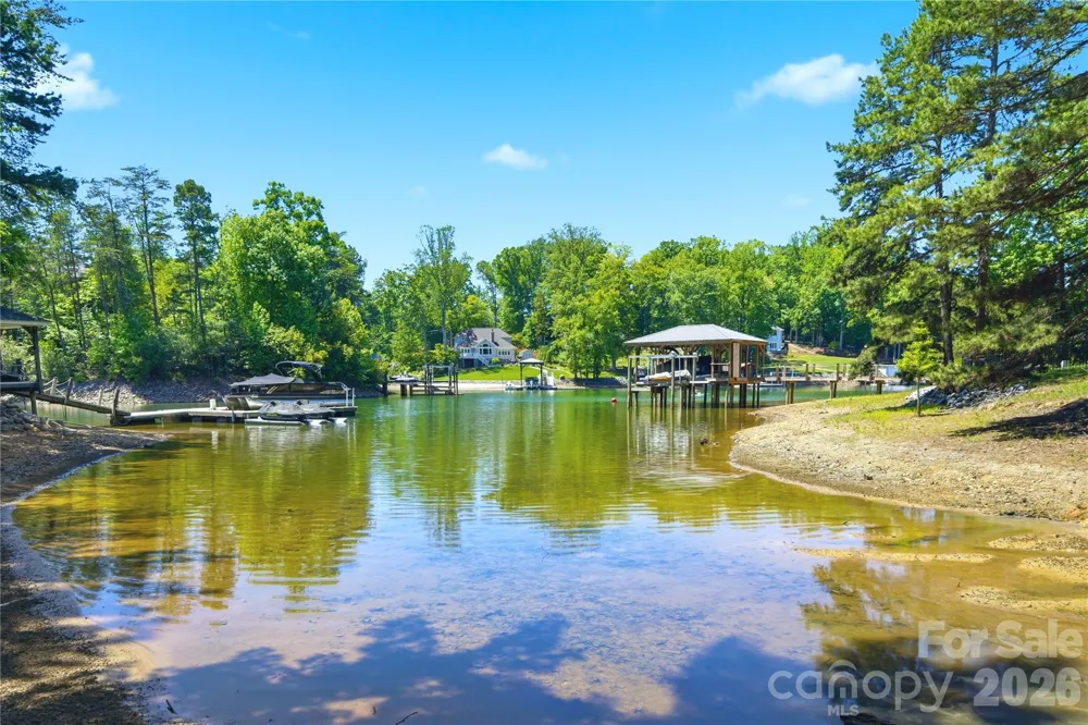 7592 Cottonwood Drive Denver, NC 28037