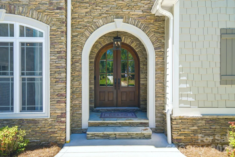 7592 Cottonwood Drive Denver, NC 28037