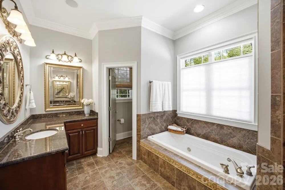7592 Cottonwood Drive Denver, NC 28037
