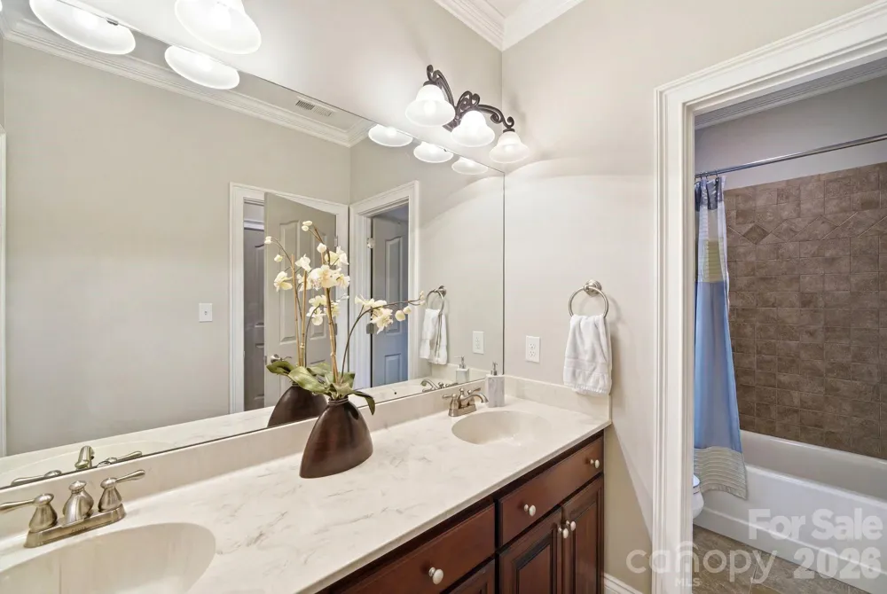 7592 Cottonwood Drive Denver, NC 28037