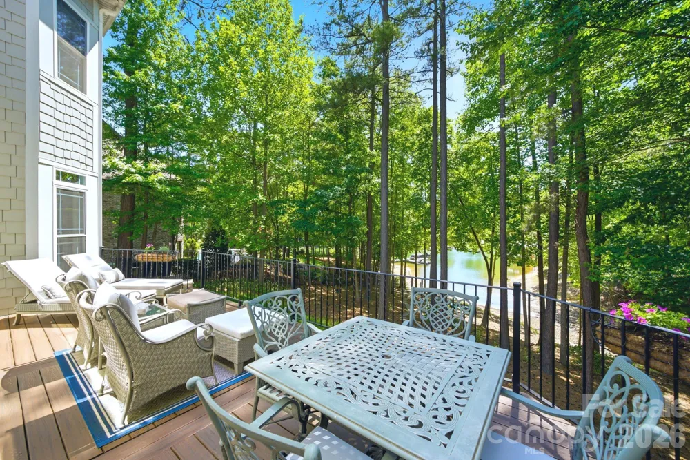 7592 Cottonwood Drive Denver, NC 28037