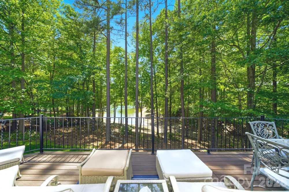 7592 Cottonwood Drive Denver, NC 28037
