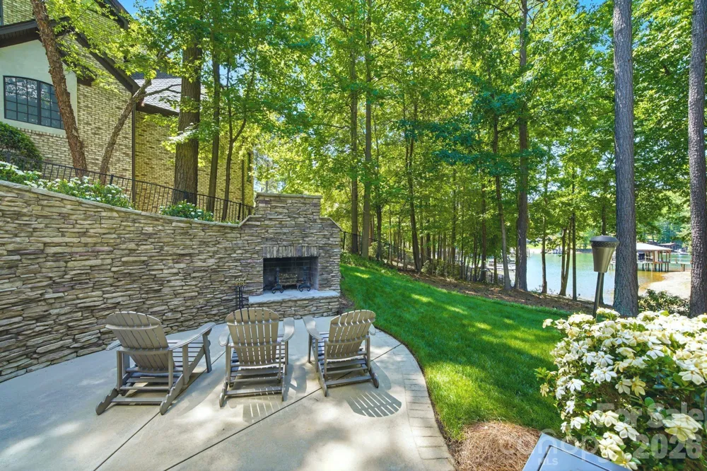 7592 Cottonwood Drive Denver, NC 28037