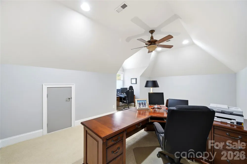 7592 Cottonwood Drive Denver, NC 28037